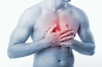 Данная статья расскажет нам о болезни под названием торакалгия, в переводе с латинского – боль в груди. Этой болезнью страдают 25% взрослого населения Европы. Она возникает при проблемах с сердцем, проблемах ЖКТ, нарушениях позвоночника.